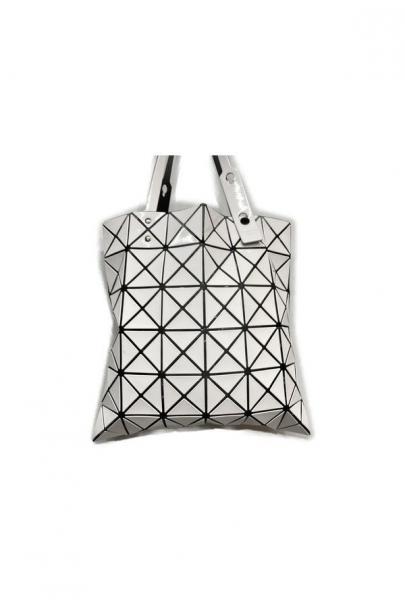 「ドメスティックブランドのBAOBAO ISSEYMIYAKE 」