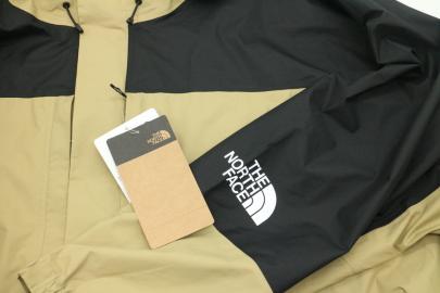 「アウトドアブランドのTHE NORTH FACE 」