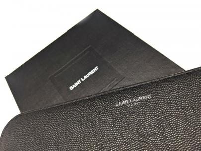 「ラグジュアリーブランドのSaint Laurent Paris 」