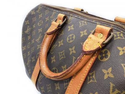 「ラグジュアリーブランドのLOUIS VUITTON 　 」