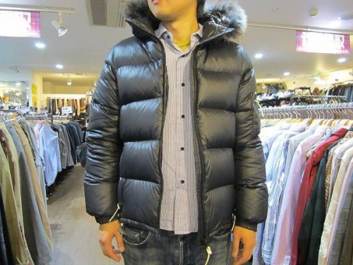 タトラスのダウンジャケット