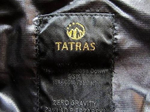 ダウンジャケットのTATRAS