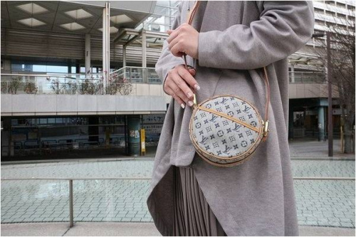 レディースのシューズ・バッグ