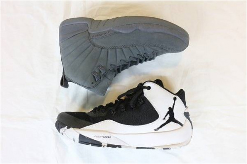 スニーカーのNIKE