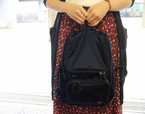 レディースのシューズ・バッグ