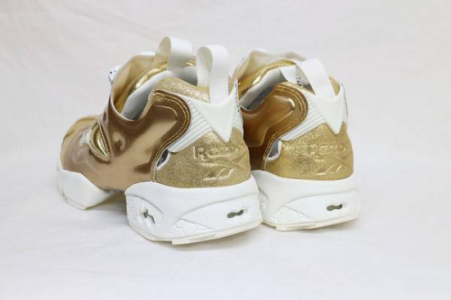 リーボックのインスタポンプ