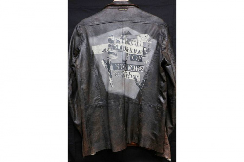 レザーのデニム