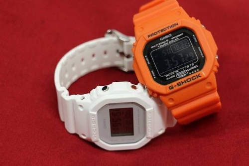 ジーショックの腕時計