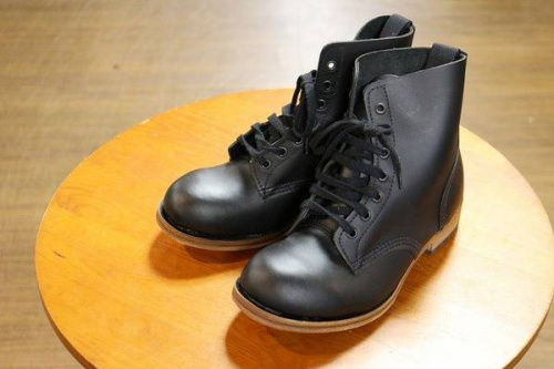 ブーツのウィリアムレノン