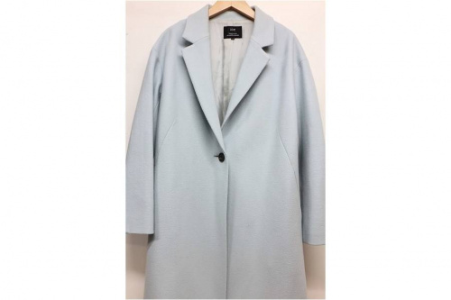 トップスのウールコート