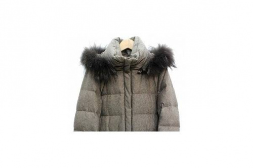 トップスのダウンコート