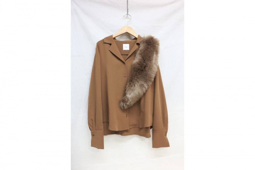 アメリのDOCKING FUR OPEN SHIRT