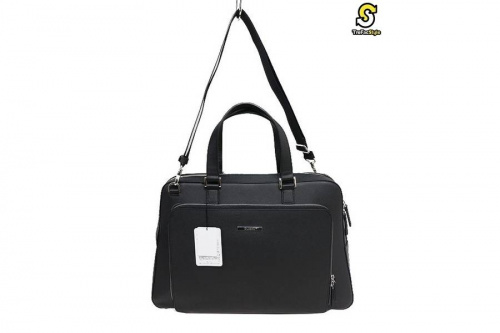 ビジネスのスーツ