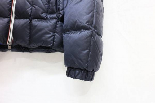 ダウンジャケットの買取強化
