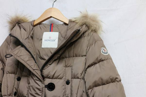 MONCLERのモンクレール