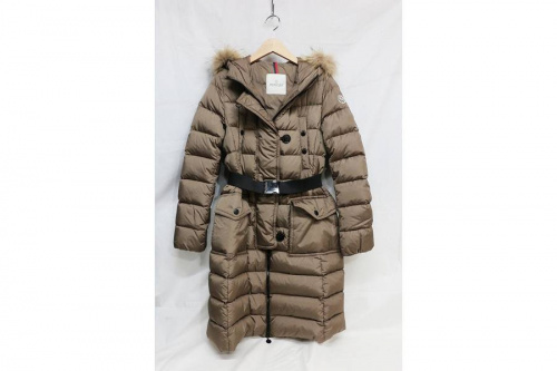 モンクレールのダウンコート