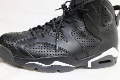 スニーカーのナイキ