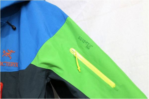 アウトドアブランド