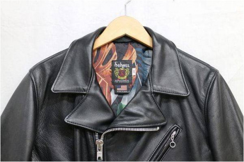 ライダースのショット　ステューシー