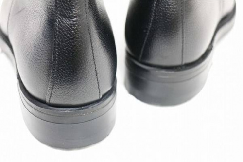 ダービーブーツのスリッポン