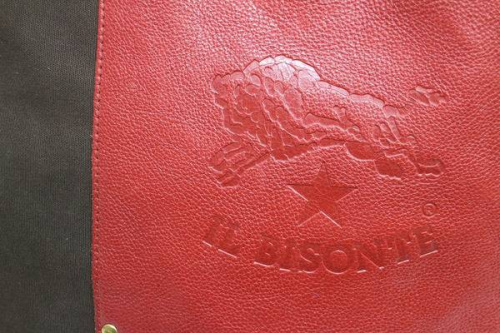 ショルダーバッグのトートバッグ