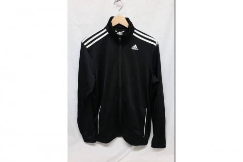 ストリートブランドのadidas