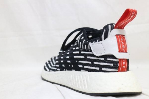 アディダスの八千代