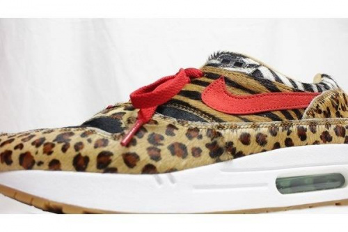 スポーツブランドのNIKE