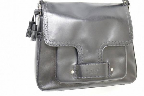 買取入荷のキャリアファッション