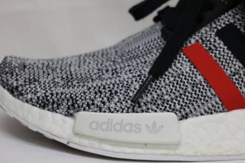 adidasのアディダス