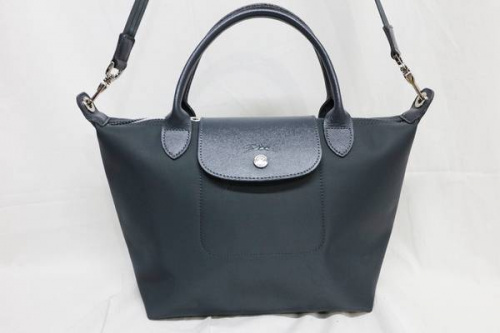 キャリアファッションのLONGCHAMP