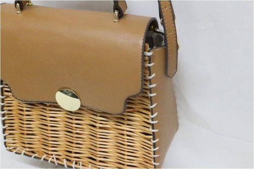 コラボ・別注アイテムのKakatoo