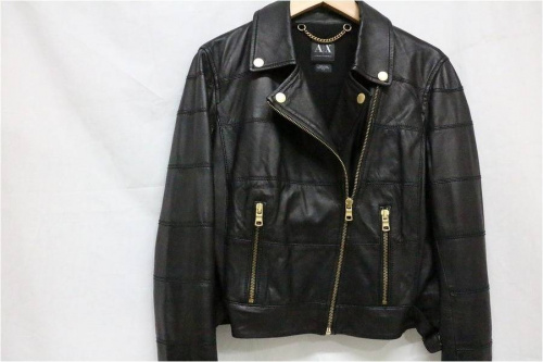 インポートブランドのARMANI EXCHANGE