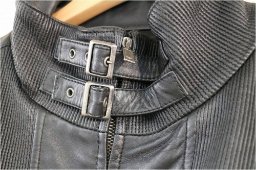 ストリートブランドのEMPORIO ARMAMI