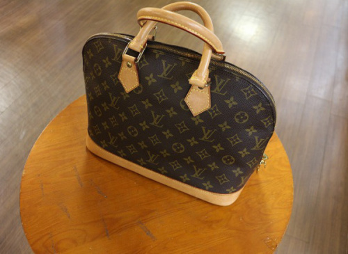LOUIS VUITTON（ルイ・ヴィトン）