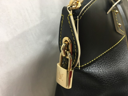 ブランドバッグ
