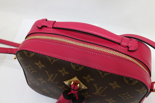 インポートブランドのLOUIS VUITTON