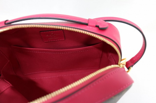 LOUIS VUITTONのルイヴィトン