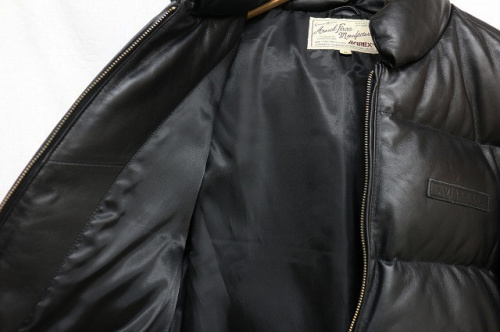 アヴィレックスのレザーダウン