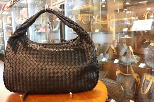ラグジュアリーブランドのBOTTEGA VENETA