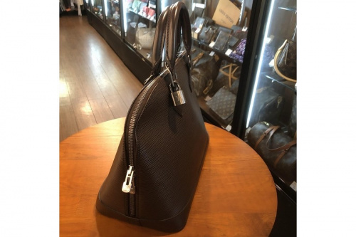 LOUIS　VUITTONのルイヴィトン