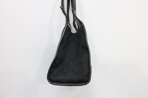 グッチのジャッキー