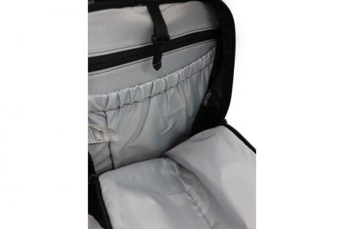 バックパックのmantis