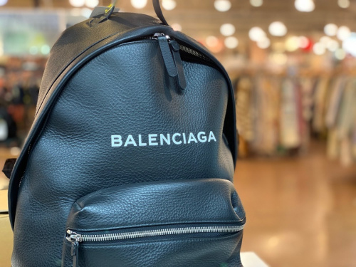 ストリートブランドのBALENCIAGA
