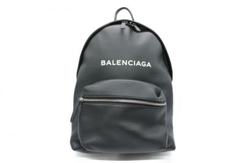 BALENCIAGAのバレンシアガ