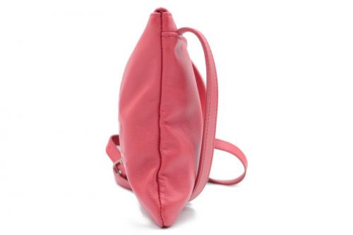 アニエスベーのロゴ