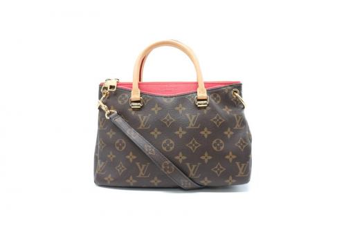 LOUIS VUITTON 　のルイ ヴィトン　