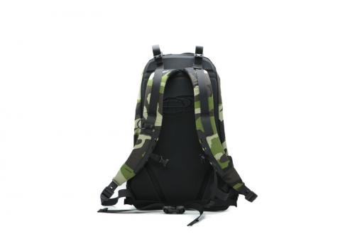 アークテリクス × ビームスのバックパック