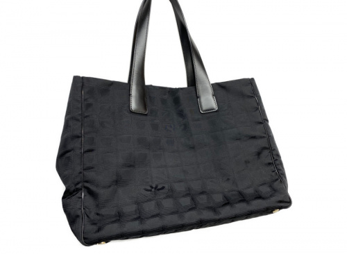 ラグジュアリーブランドのCHANEL