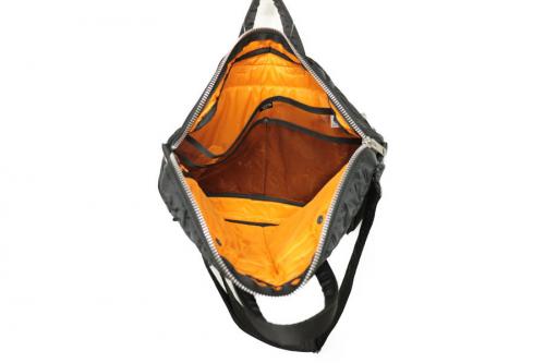 ポーターのタンカーブリーフケース